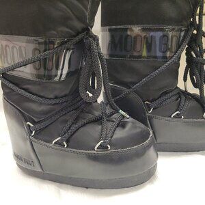 AUTHENTIC MOON BOOTS black size 10/12.5